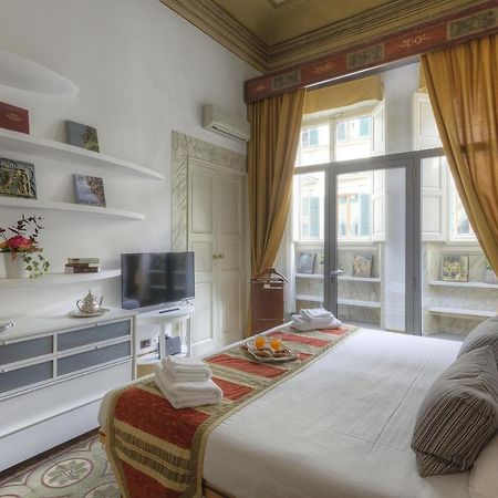 Duomo Suite Central Home フィレンツェ エクステリア 写真
