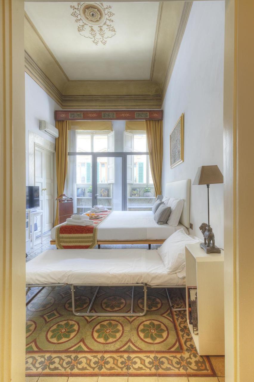 Duomo Suite Central Home フィレンツェ エクステリア 写真