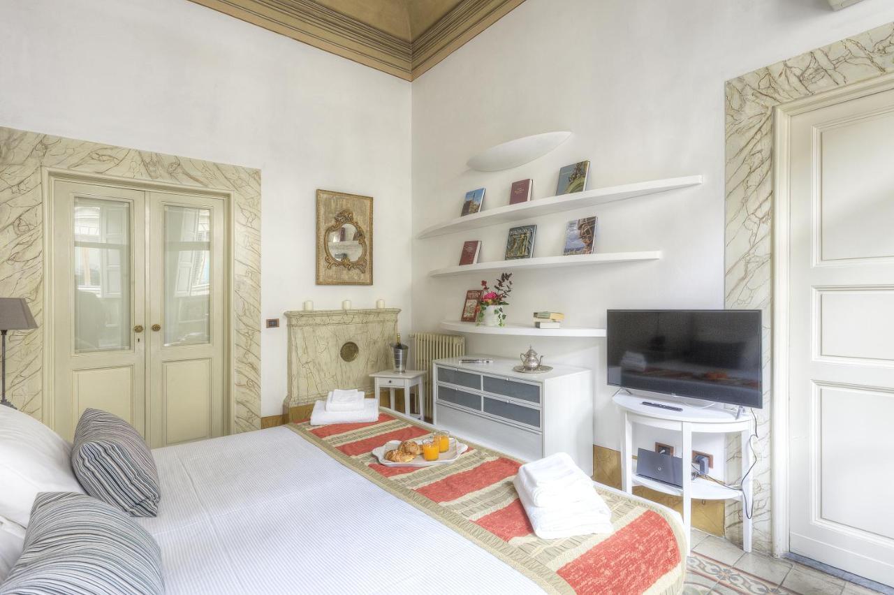 Duomo Suite Central Home フィレンツェ エクステリア 写真