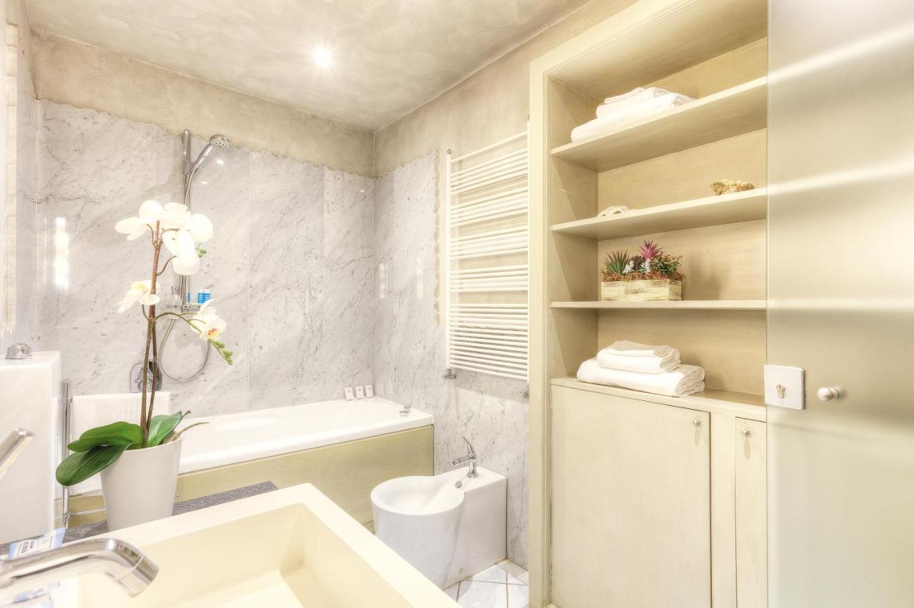 Duomo Suite Central Home フィレンツェ エクステリア 写真