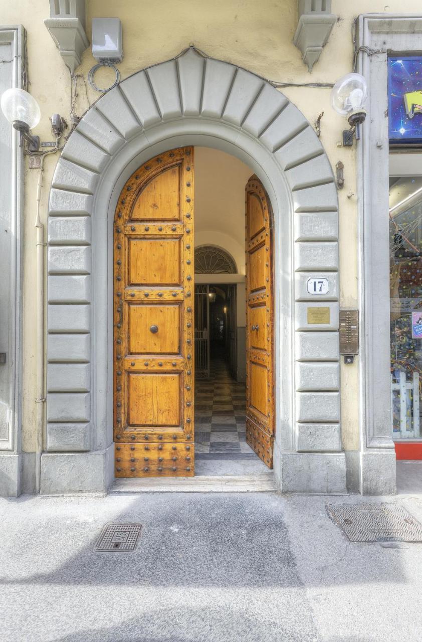 Duomo Suite Central Home フィレンツェ エクステリア 写真